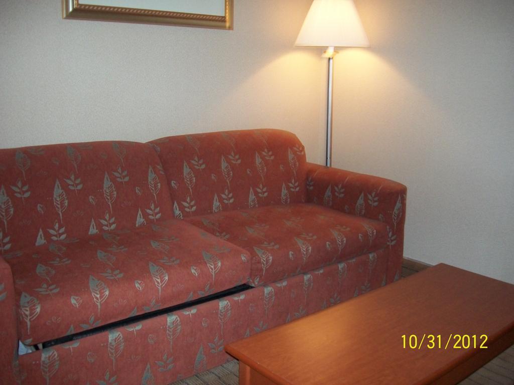 Days Inn By Wyndham Moose Jaw Habitación foto